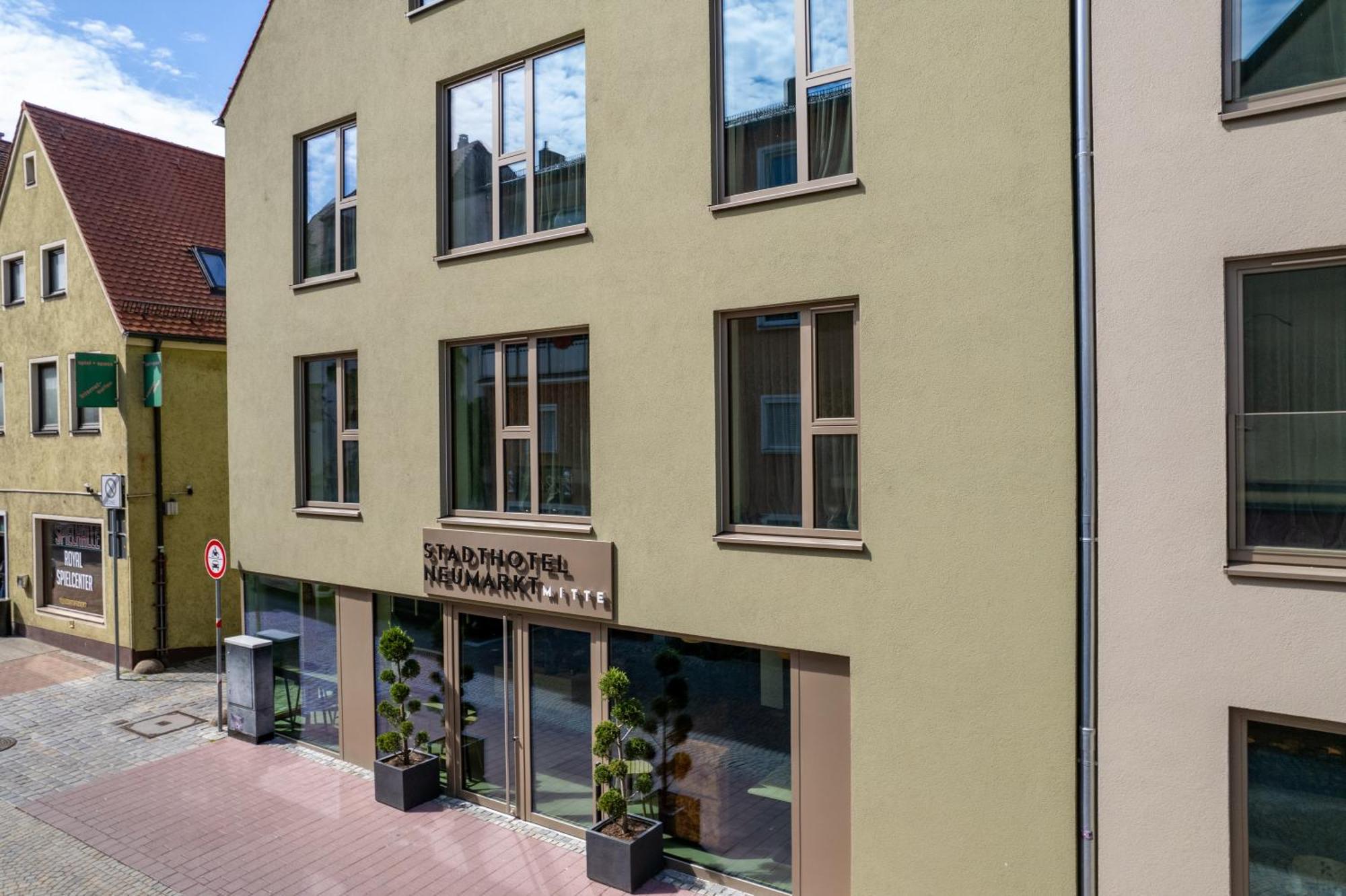 Stadthotel Neumarkt Mitte Neumarkt in der Oberpfalz Exteriér fotografie